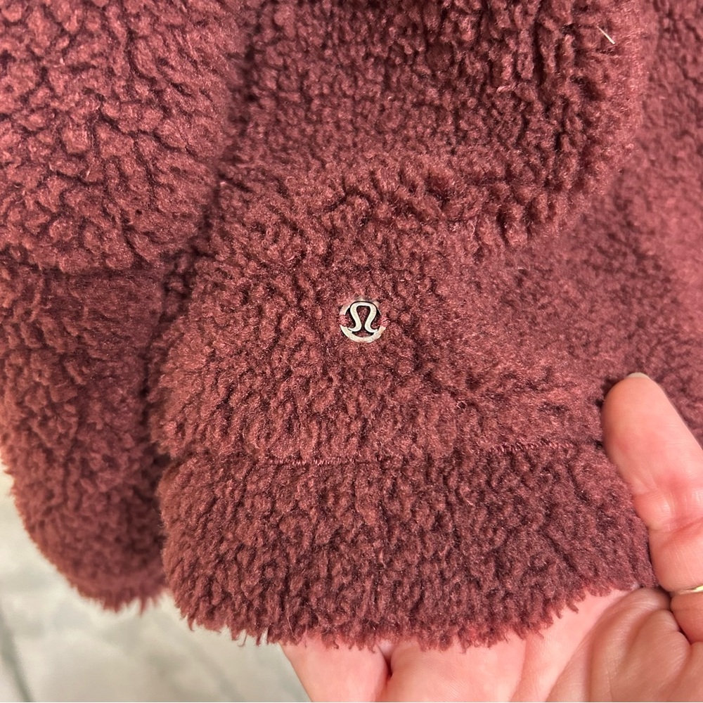 NWOT Lululemon Cinchable Fleece Zip-Up in Red Merlot Size 12 - Picture 16 of 16